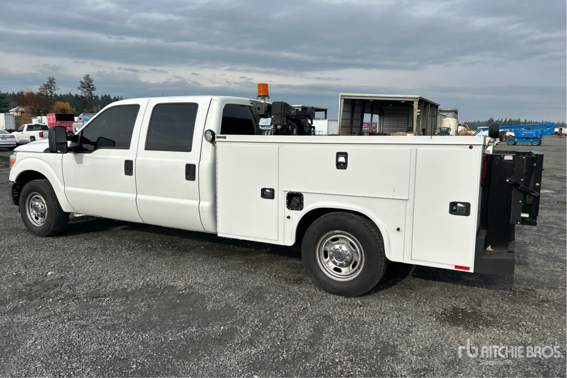 General Appearance with Picture, Left Rear Corner