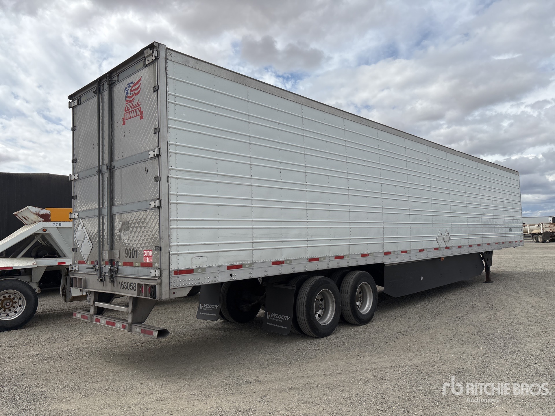 General Appearance with Zdjęcie, prawy dolny róg