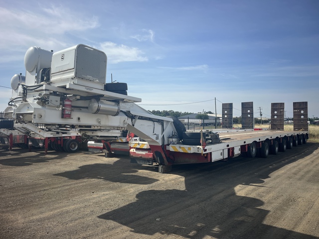 2008 Drake 8 Rows of 8 Hydraulic Widening Low Loader
