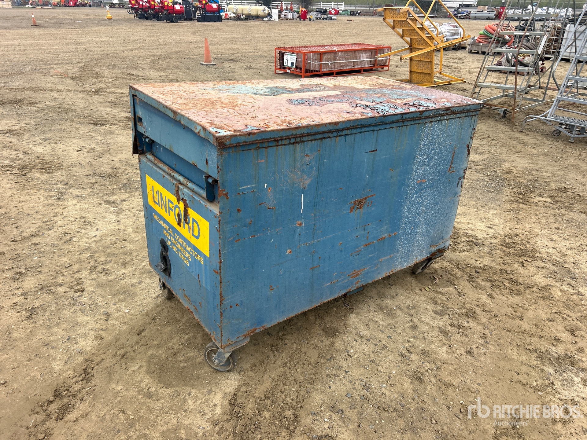 General Appearance with Picture, Left Rear Corner