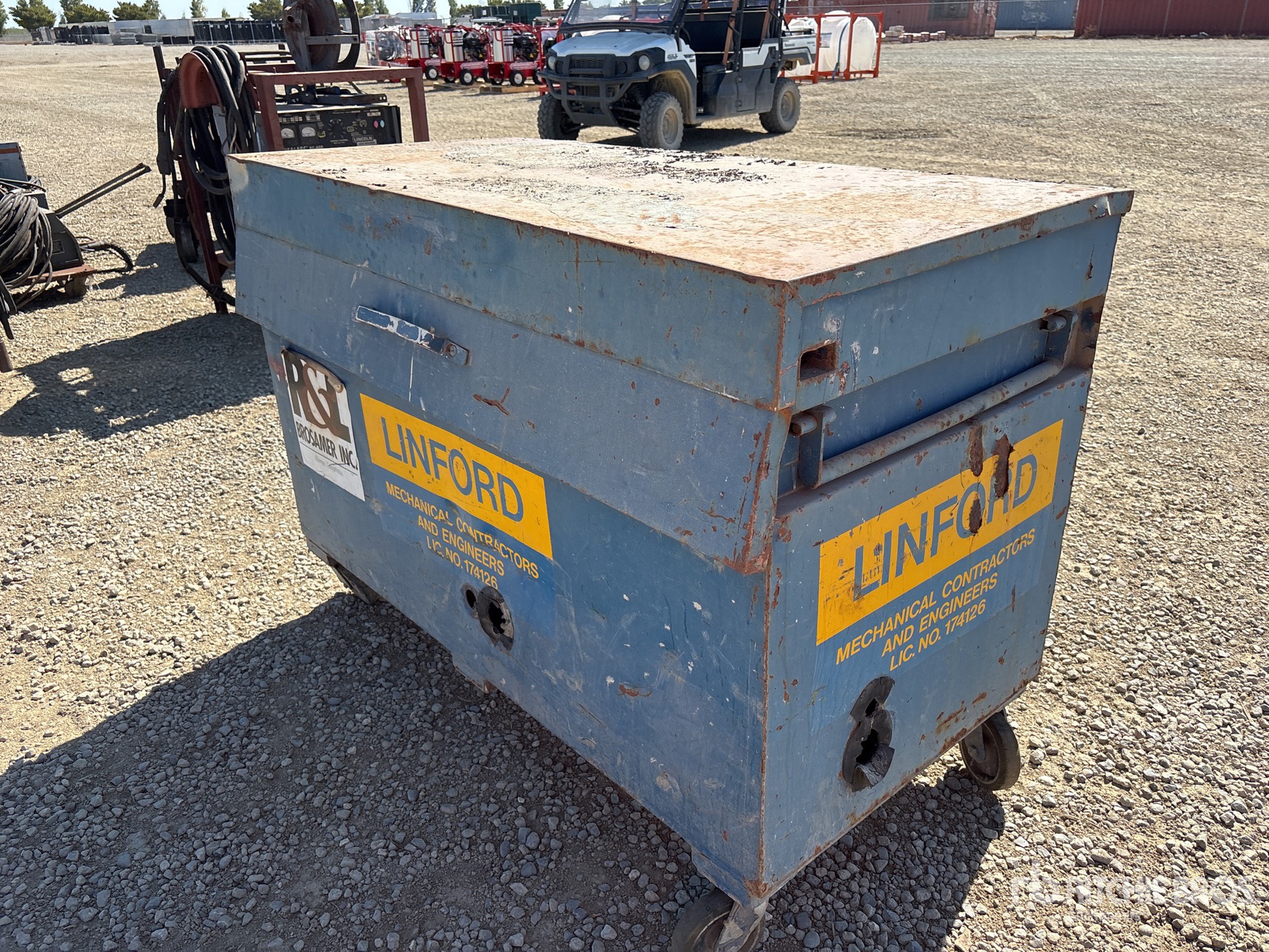 General Appearance with Picture, Left Rear Corner