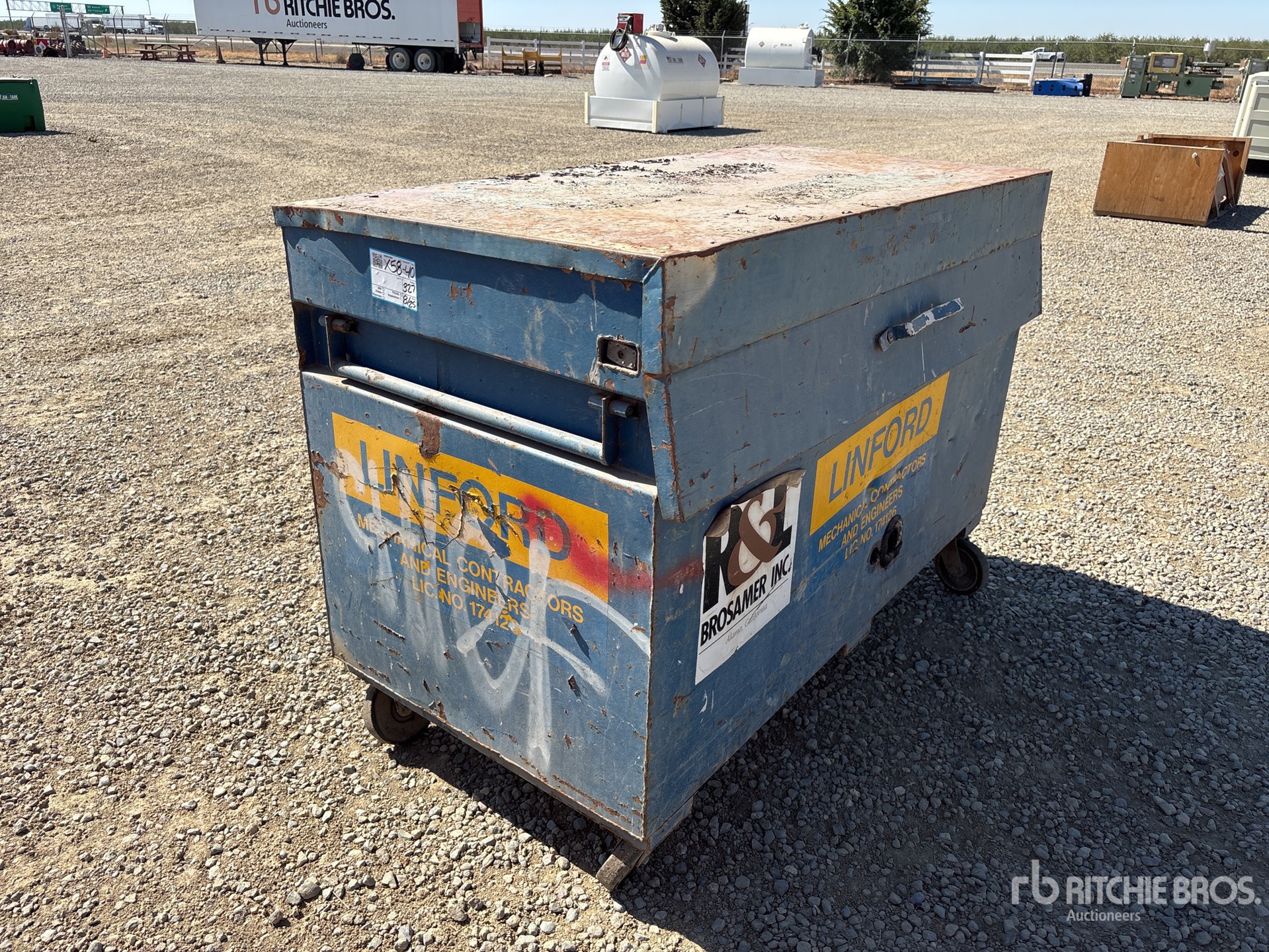 General Appearance with Picture, Left Front Corner