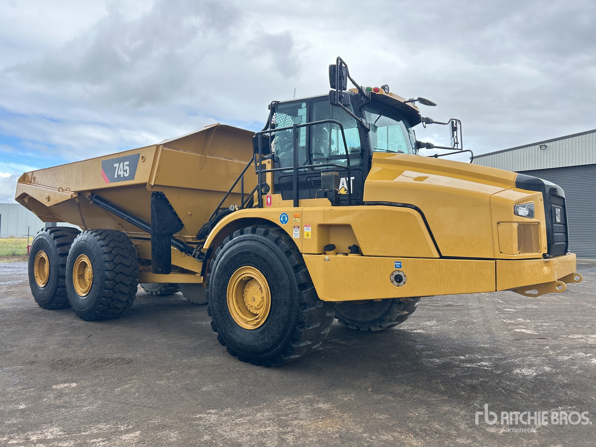 Aspect général with Image, coin avant droit