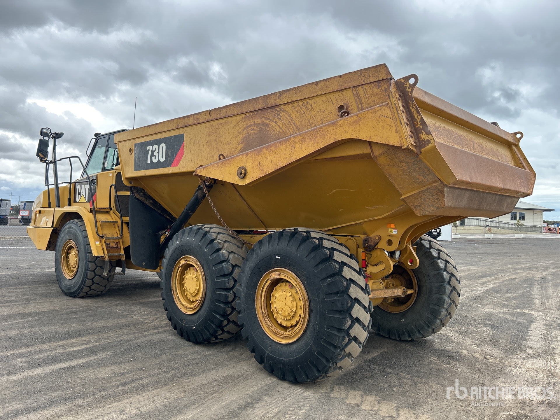 General Appearance with Imagen: esquina trasera izquierda