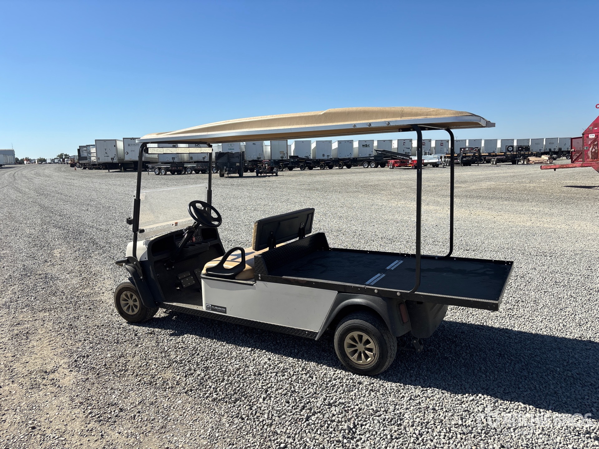 General Appearance with Foto, angolo posteriore sinistro