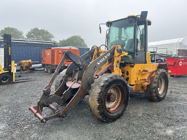 2001 Volvo L40B-TP Wheel Loader 2001 Volvo L40B-TP Wheel Loader