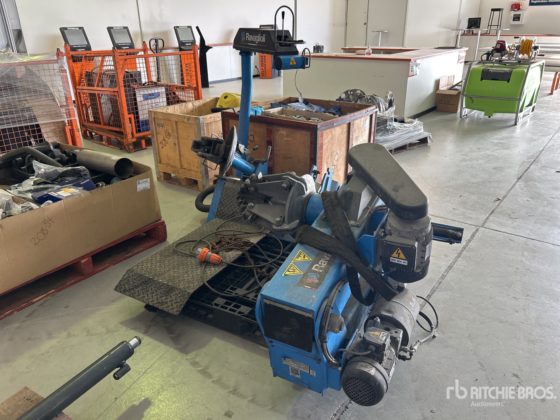 General Appearance with Picture, Left Front Corner