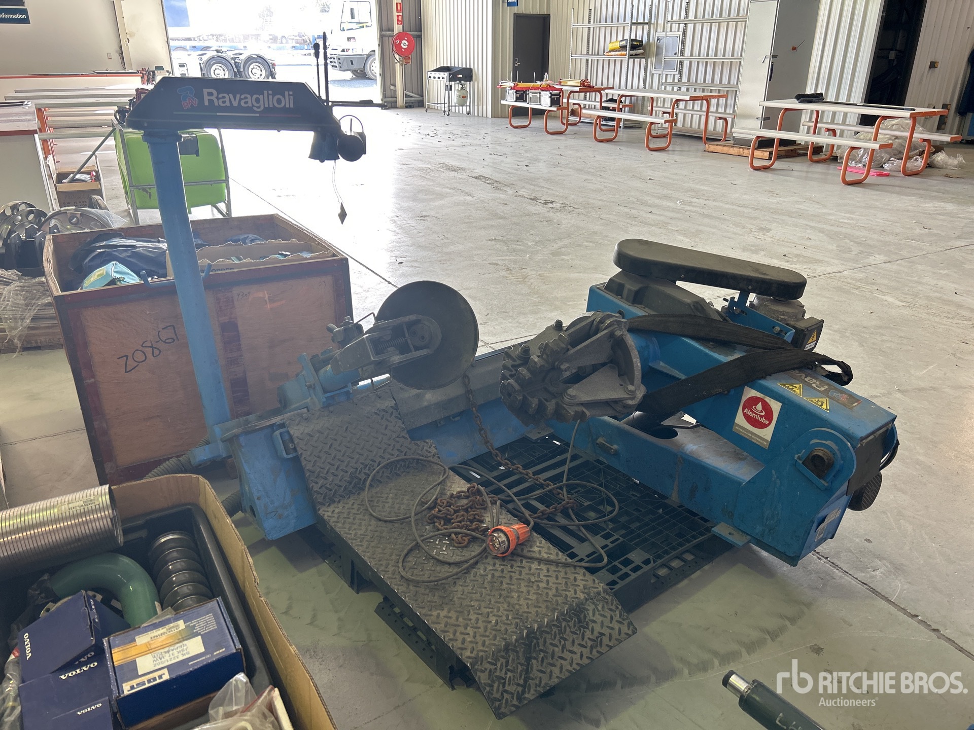 General Appearance with Picture, Right Front Corner