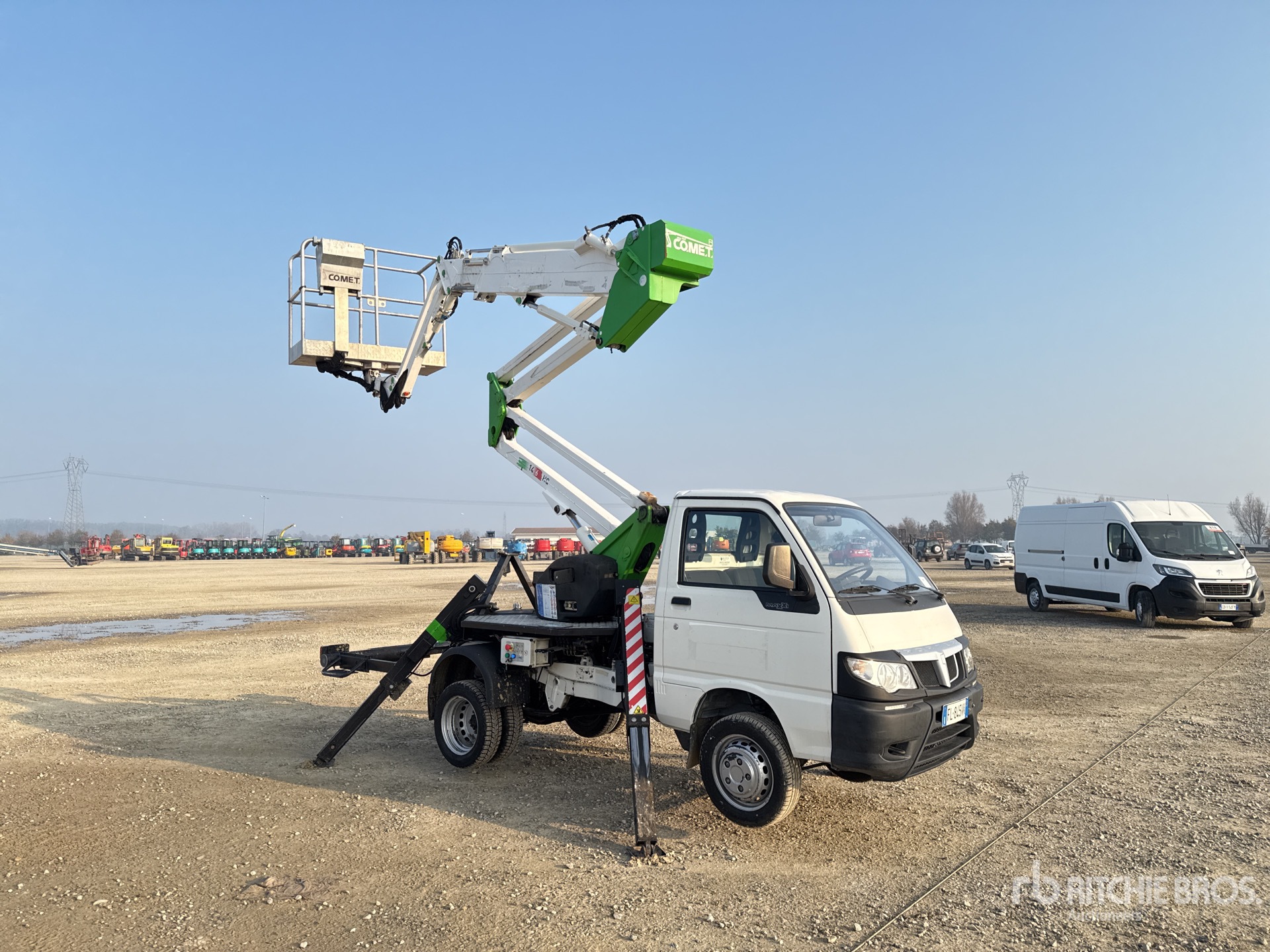 Aspect général with Image, coin avant droit