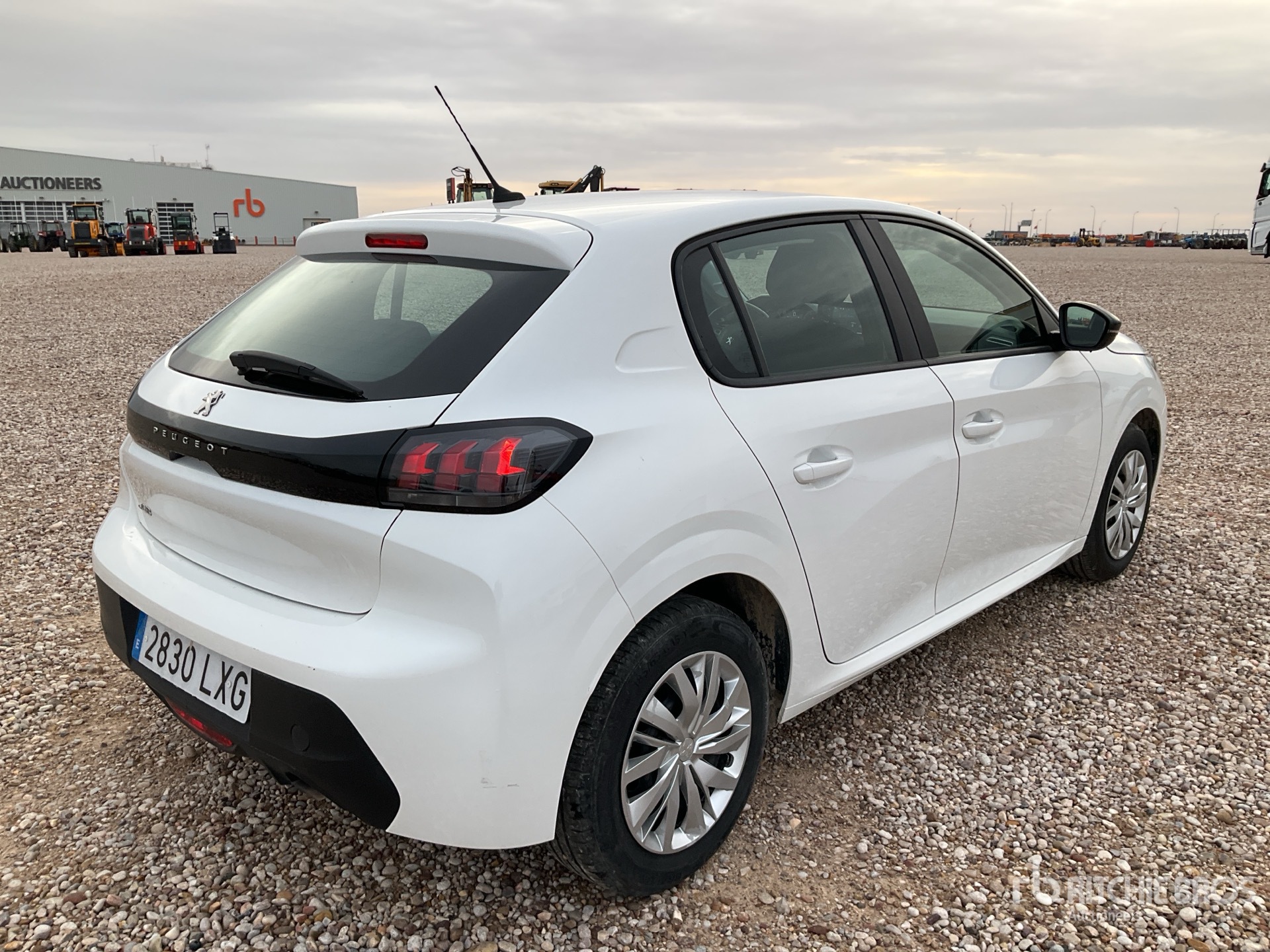 General Appearance with Picture, Right Rear Corner