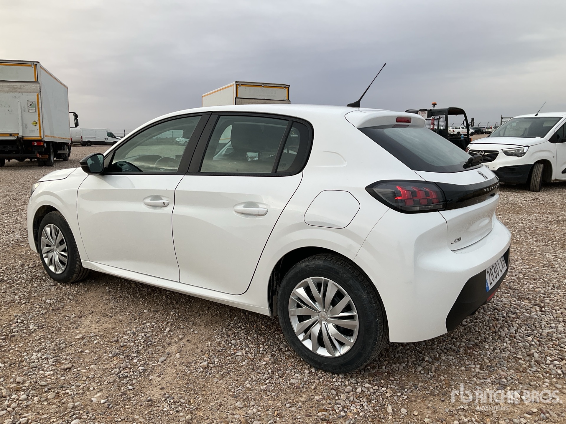 General Appearance with Picture, Left Rear Corner