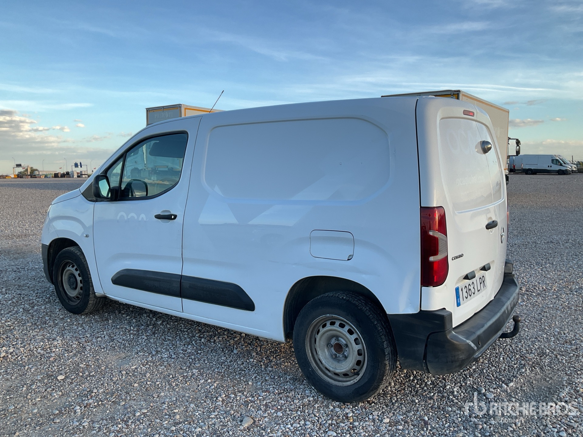 General Appearance with Zdjęcie, lewy dolny róg