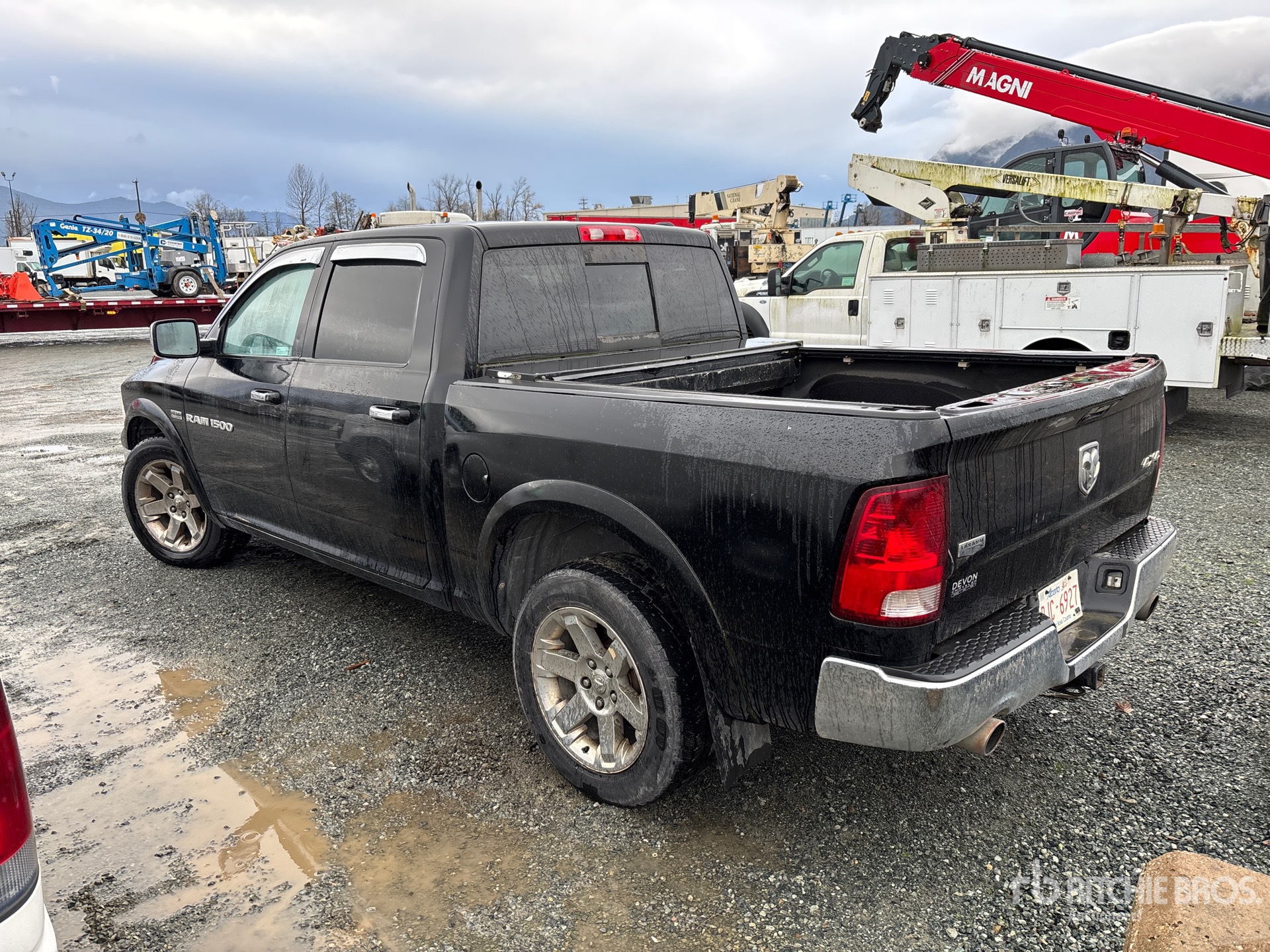 General Appearance with Picture, Left Rear Corner