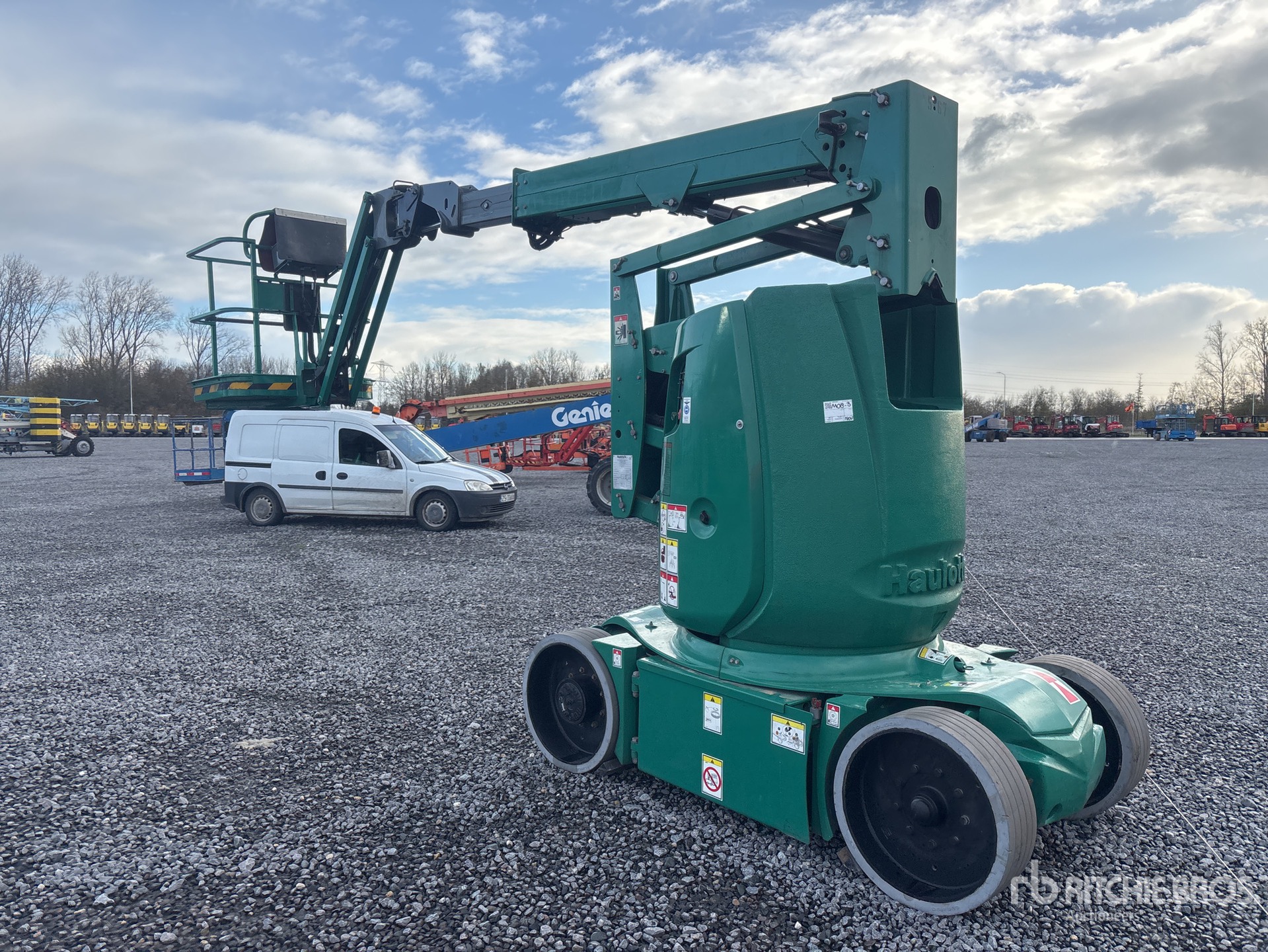 General Appearance with Picture, Right Front Corner