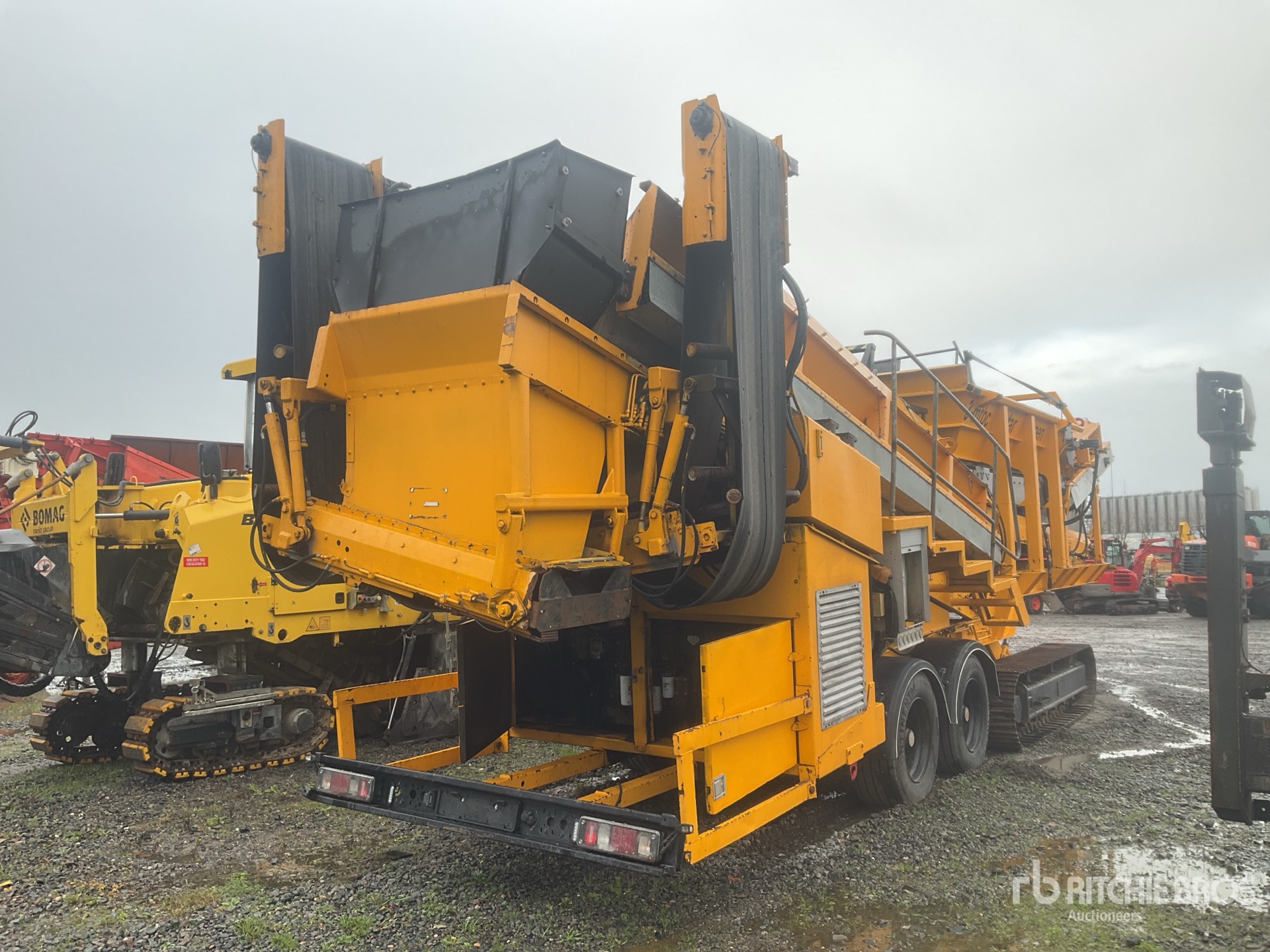 General Appearance with Imagen: esquina trasera derecha