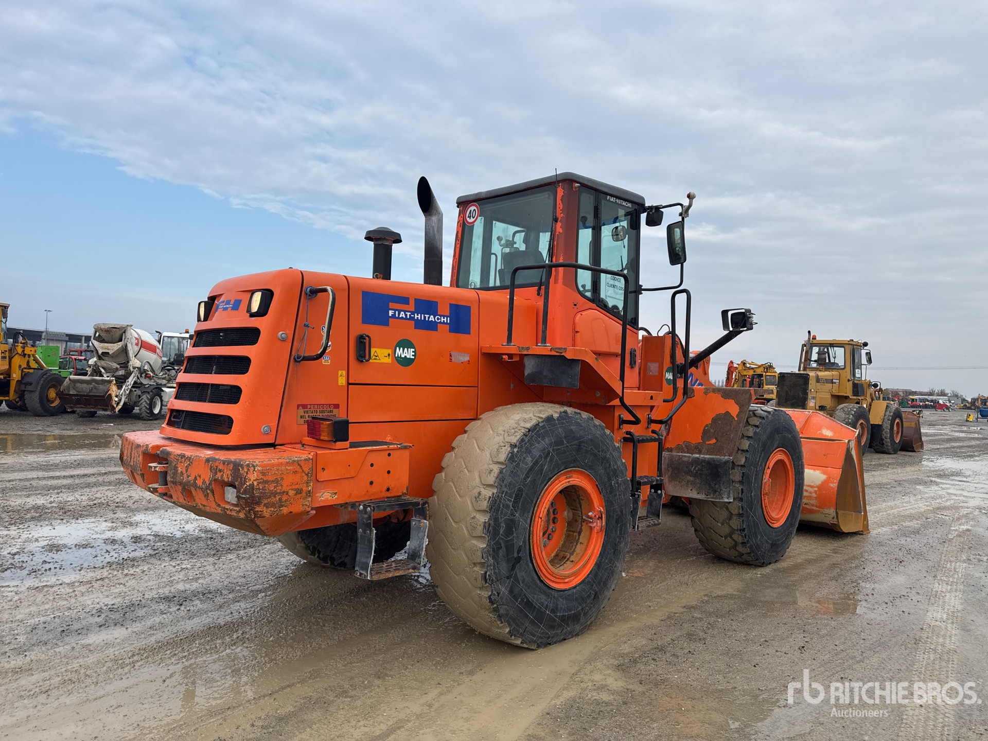 General Appearance with Imagen: esquina trasera derecha