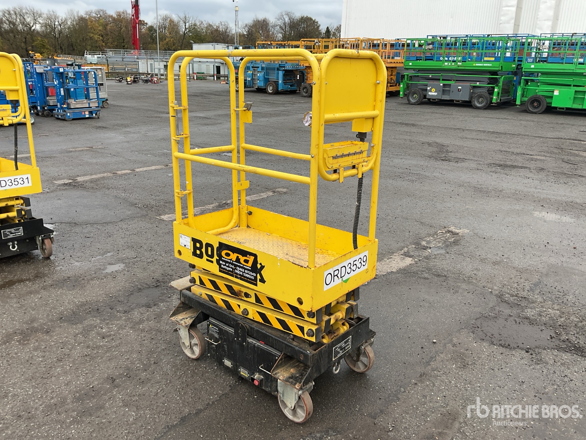 General Appearance with Picture, Right Front Corner