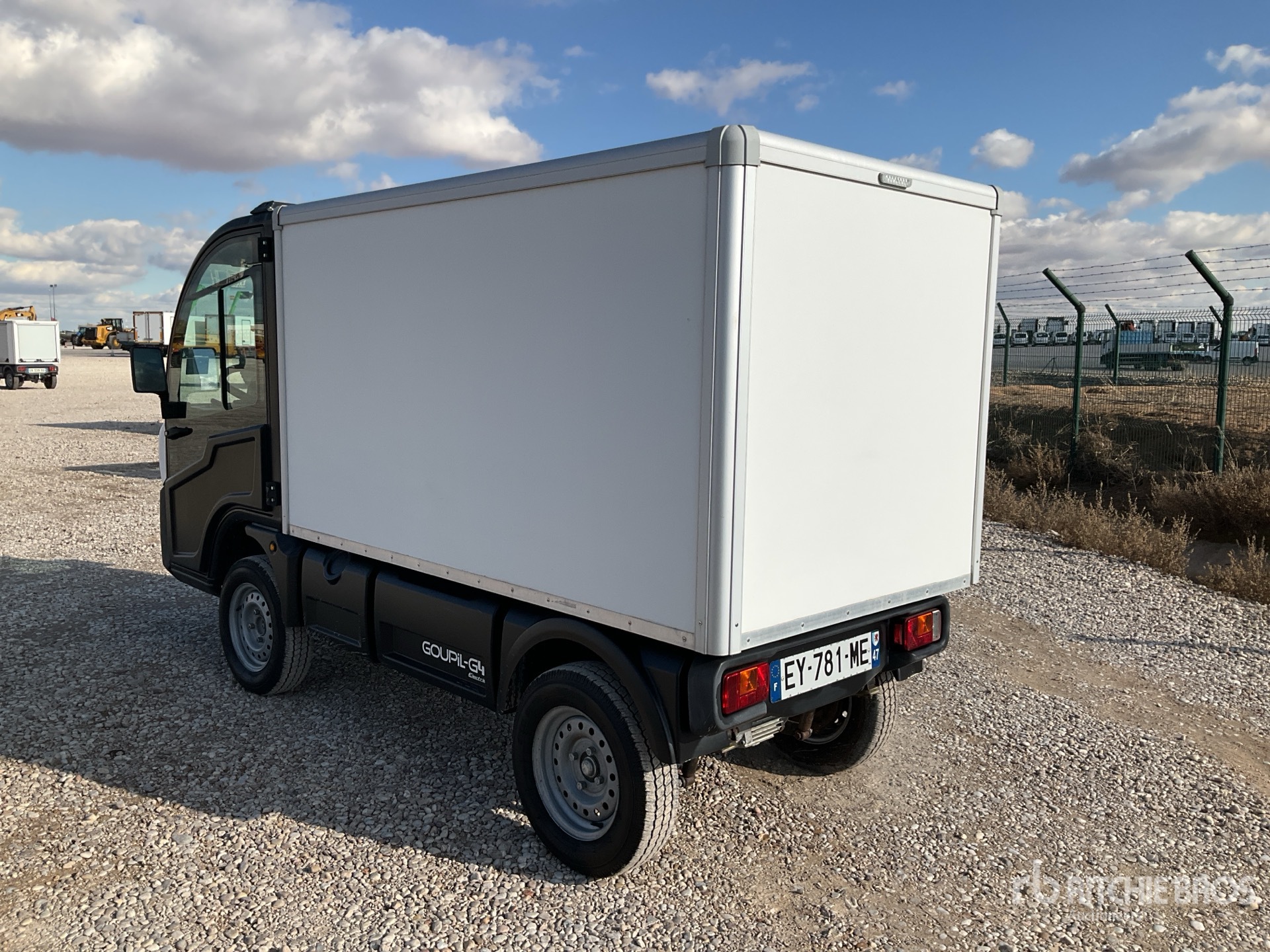 General Appearance with Picture, Left Rear Corner