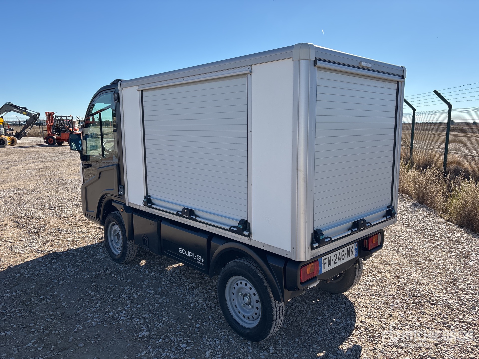 General Appearance with Zdjęcie, prawy górny róg