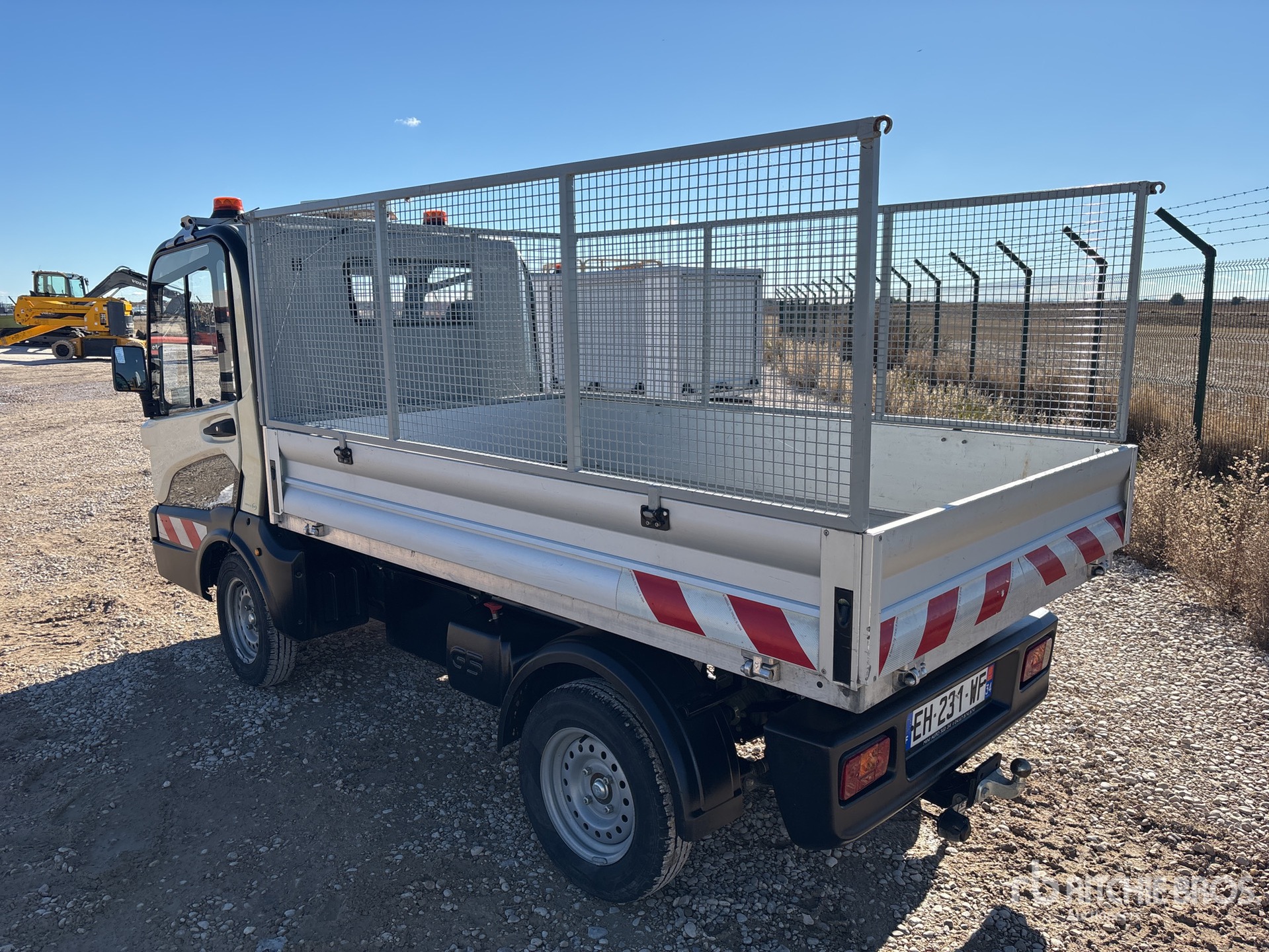 General Appearance with Zdjęcie, prawy górny róg