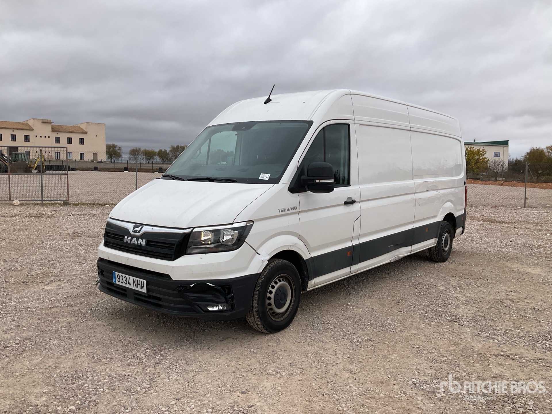 General Appearance with Picture, Left Front Corner