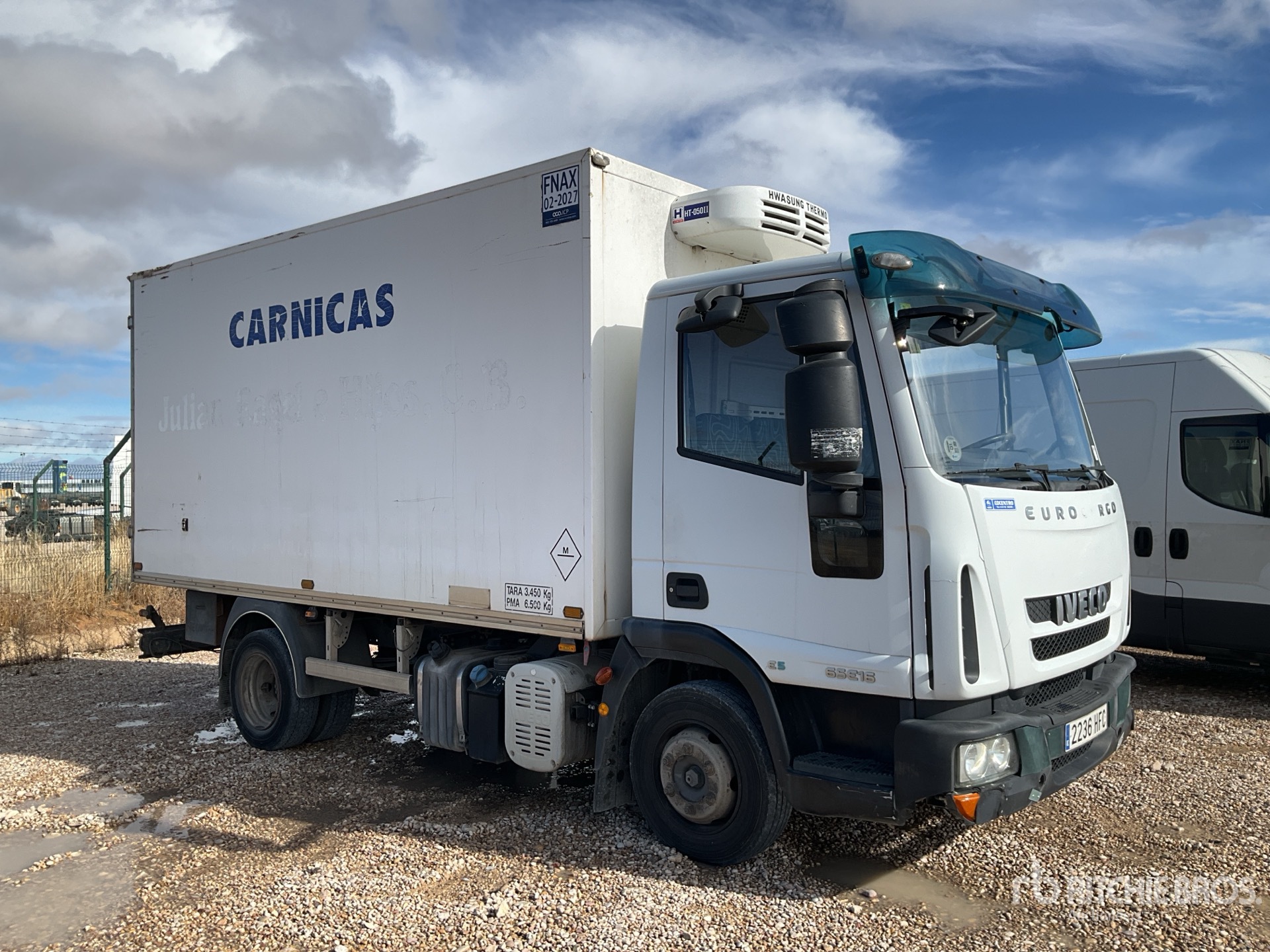 General Appearance with Bild, Ecke vorne rechts