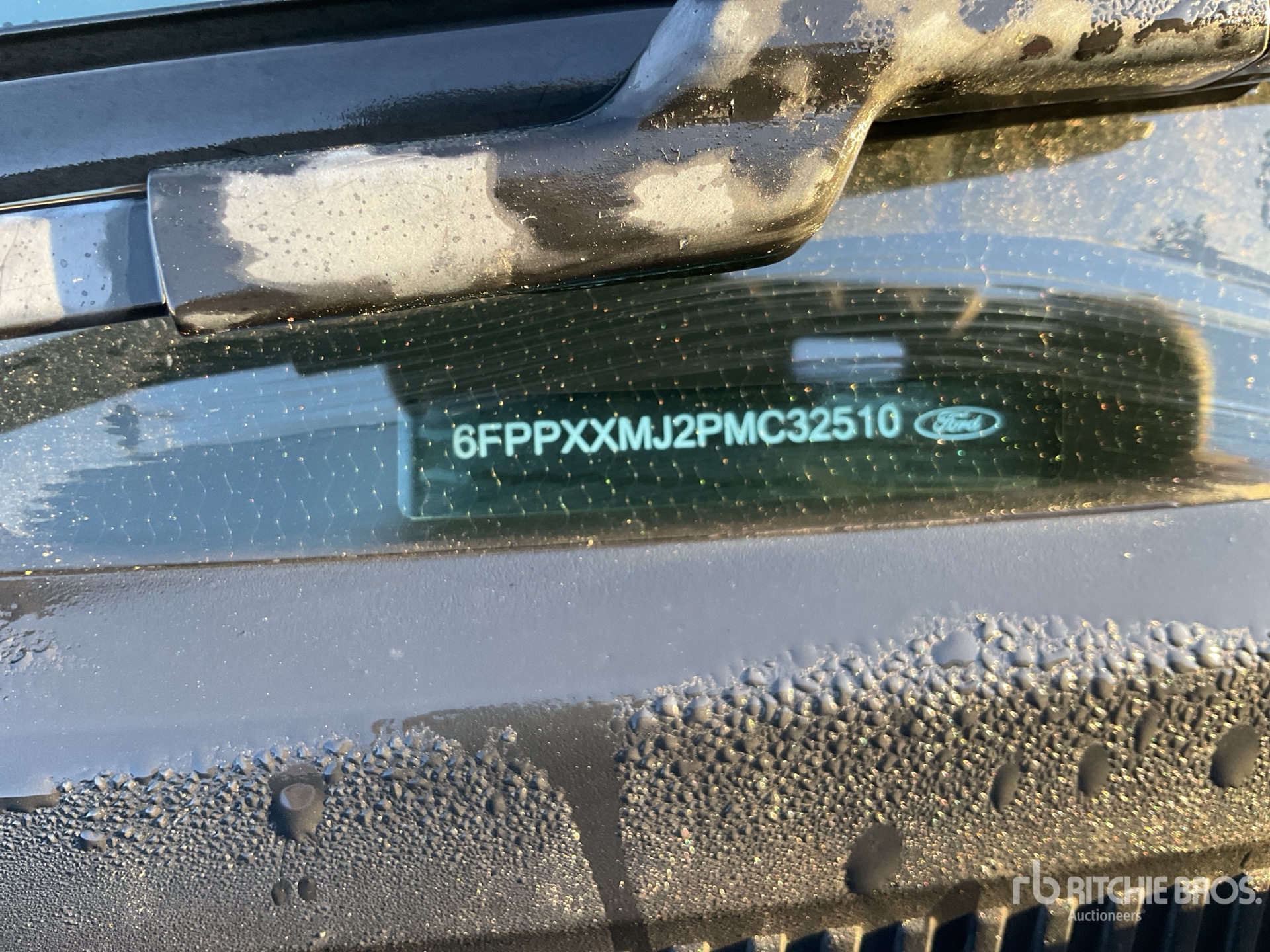 General Appearance with Numer seryjny/numer identyfikacyjny pojazdu