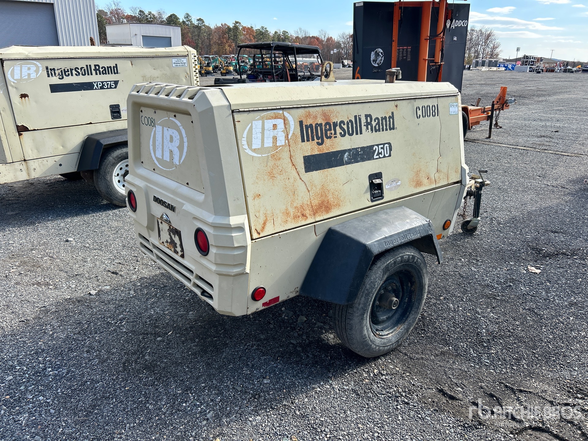 General Appearance with Bild, Ecke hinten rechts