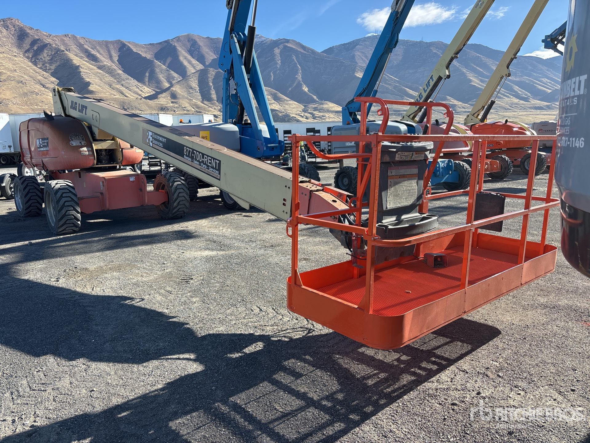 General Appearance with Picture, Right Front Corner