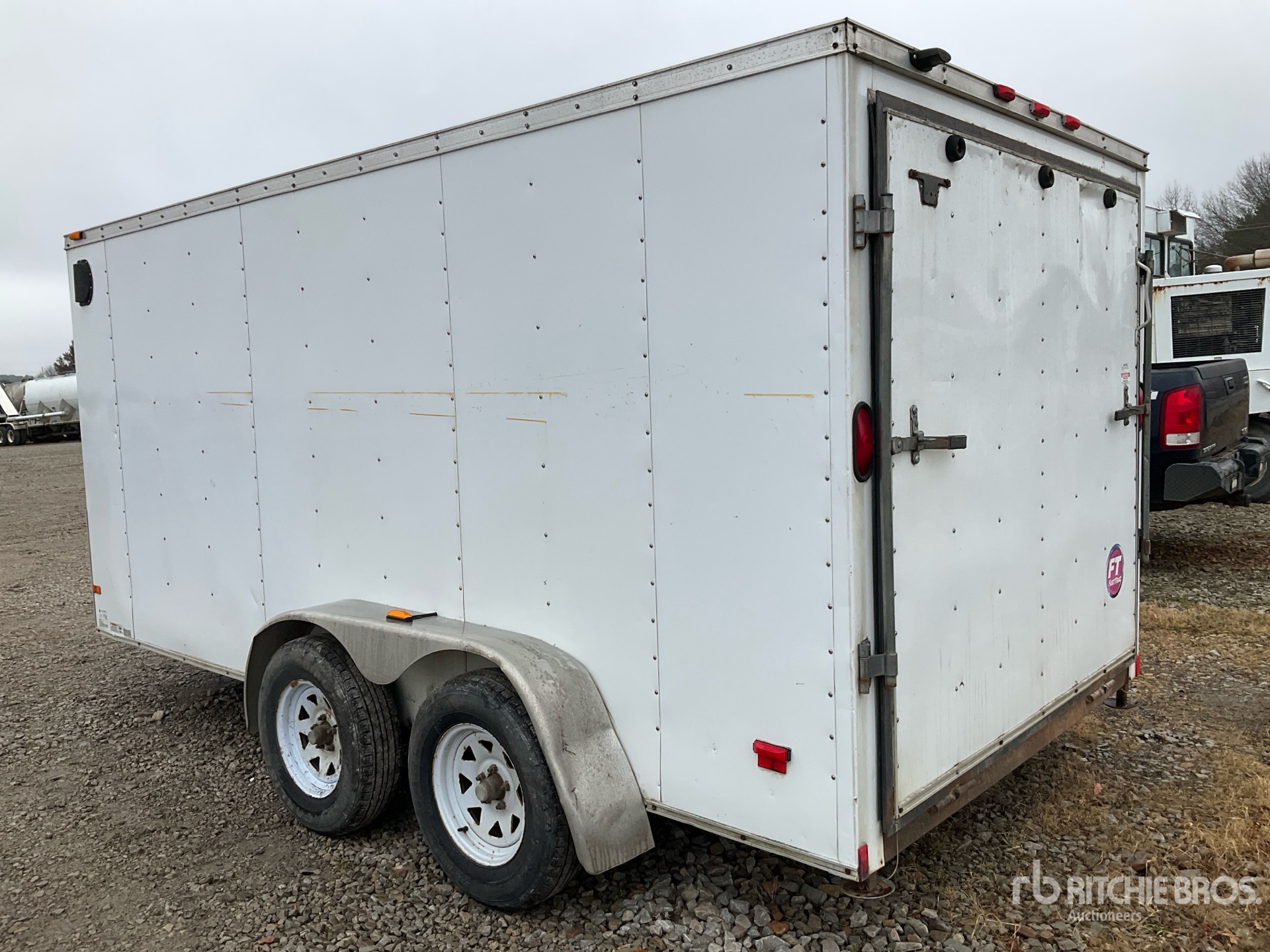 General Appearance with Imagen: esquina trasera izquierda