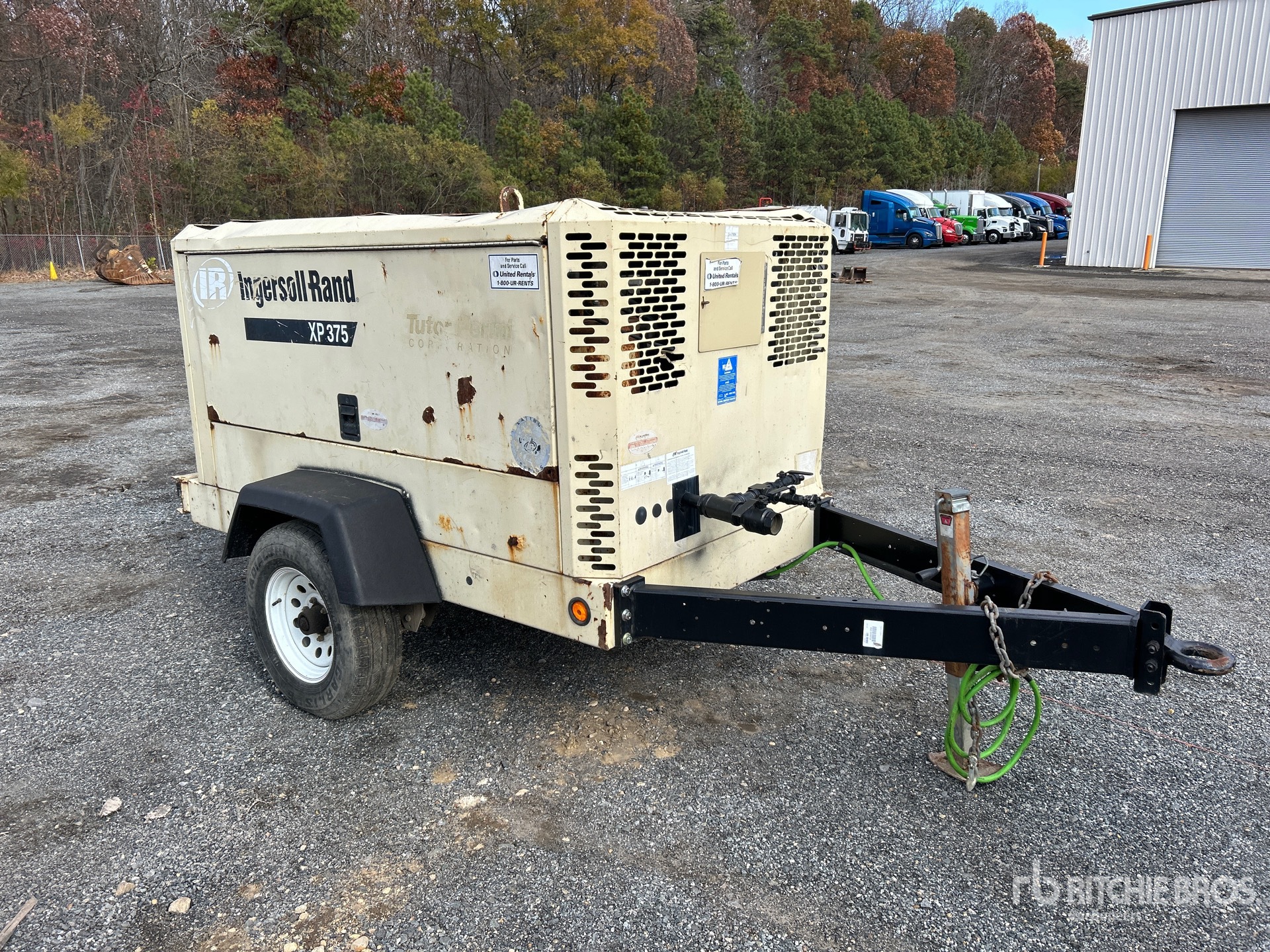 General Appearance with Bild, Ecke vorne rechts