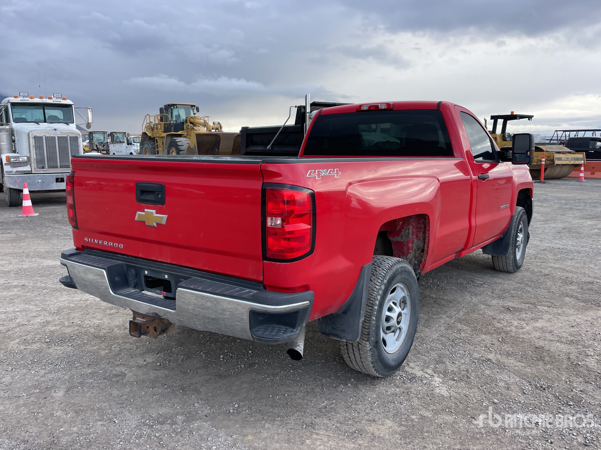 General Appearance with Foto, angolo anteriore sinistro