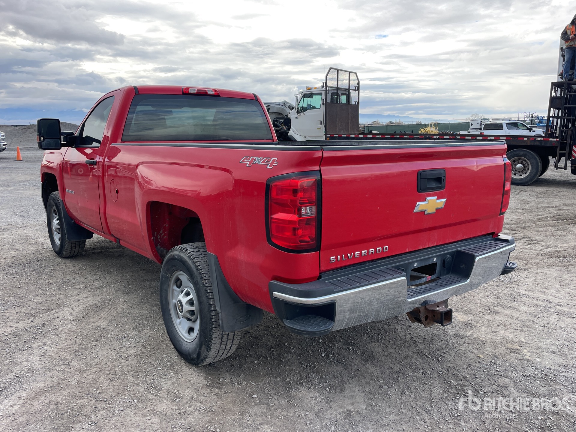 General Appearance with Foto, angolo posteriore sinistro