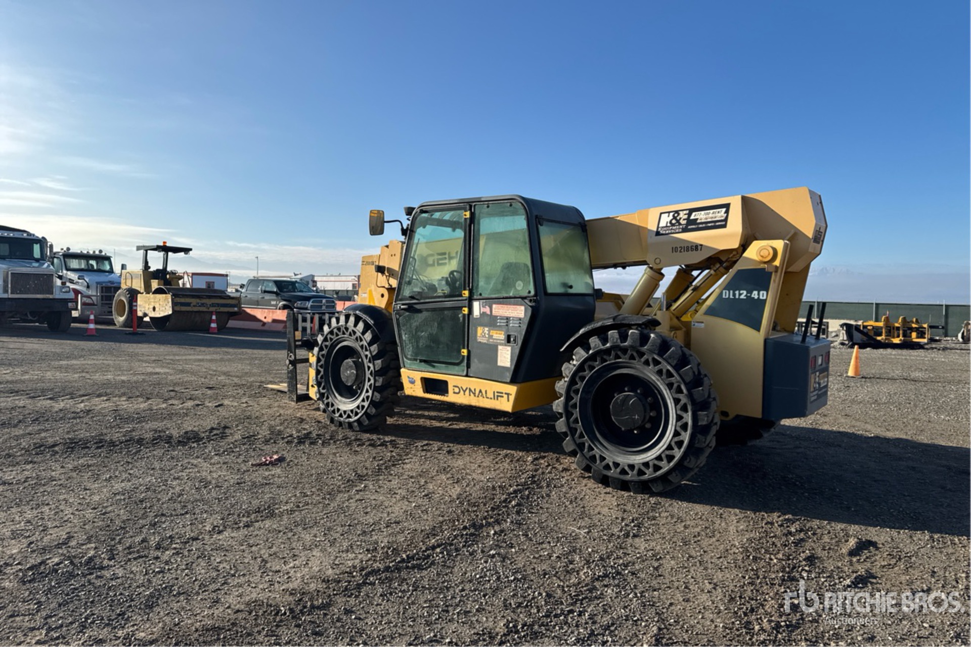 General Appearance with Picture, Left Rear Corner