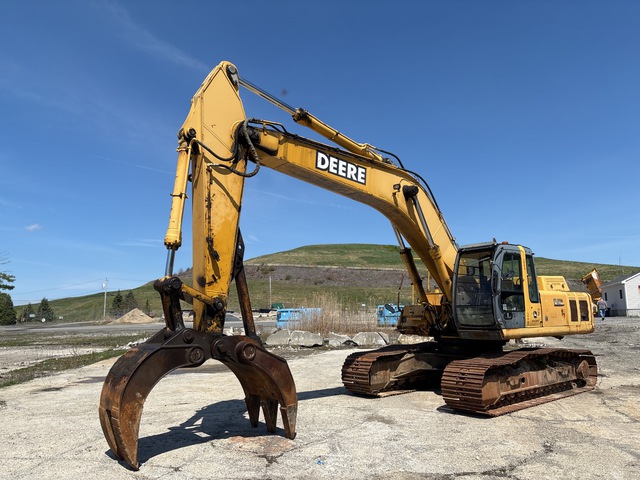 John Deere 330C LC Tracked Excavator John Deere 330C LC Tracked Excavator