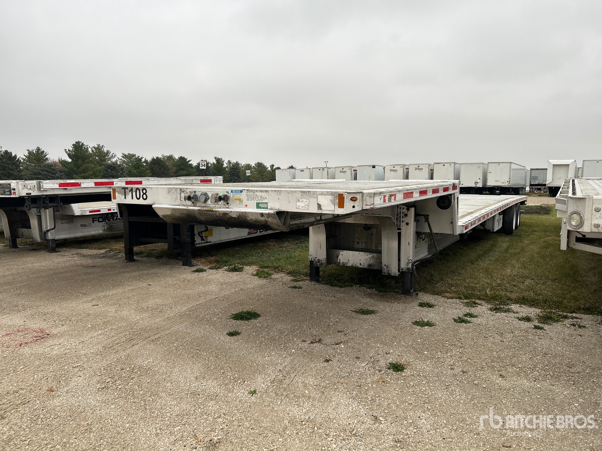 General Appearance with Featured Photo