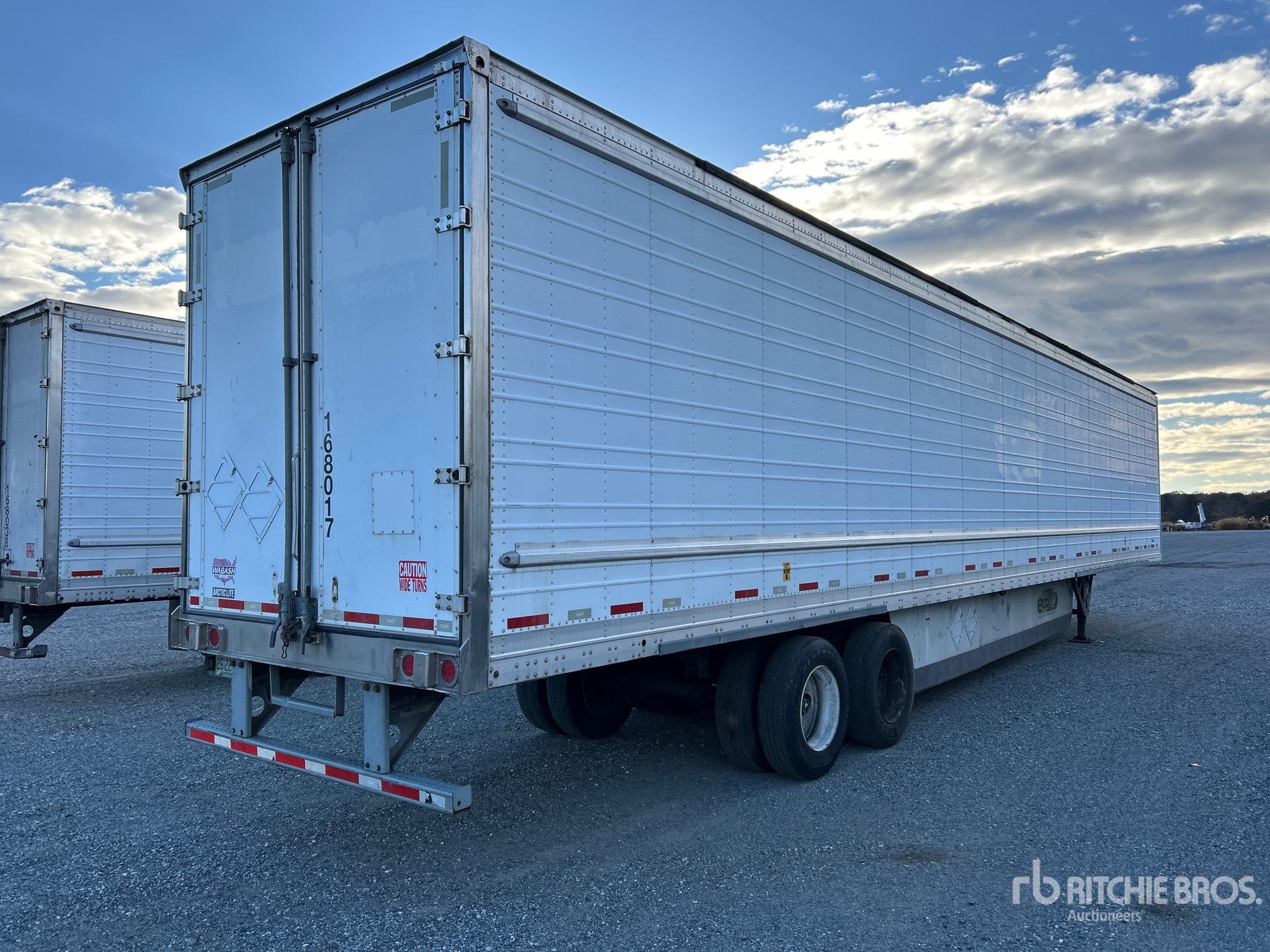 General Appearance with Imagen: esquina trasera derecha