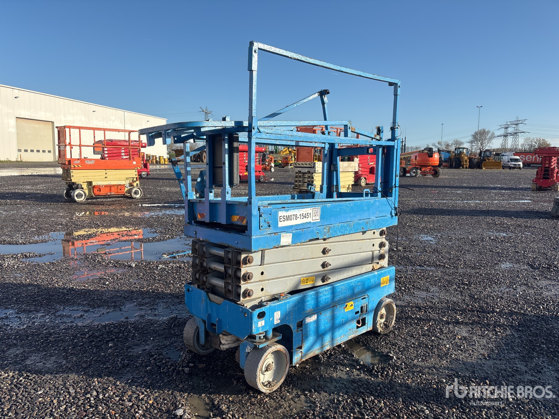 General Appearance with Picture, Left Front Corner