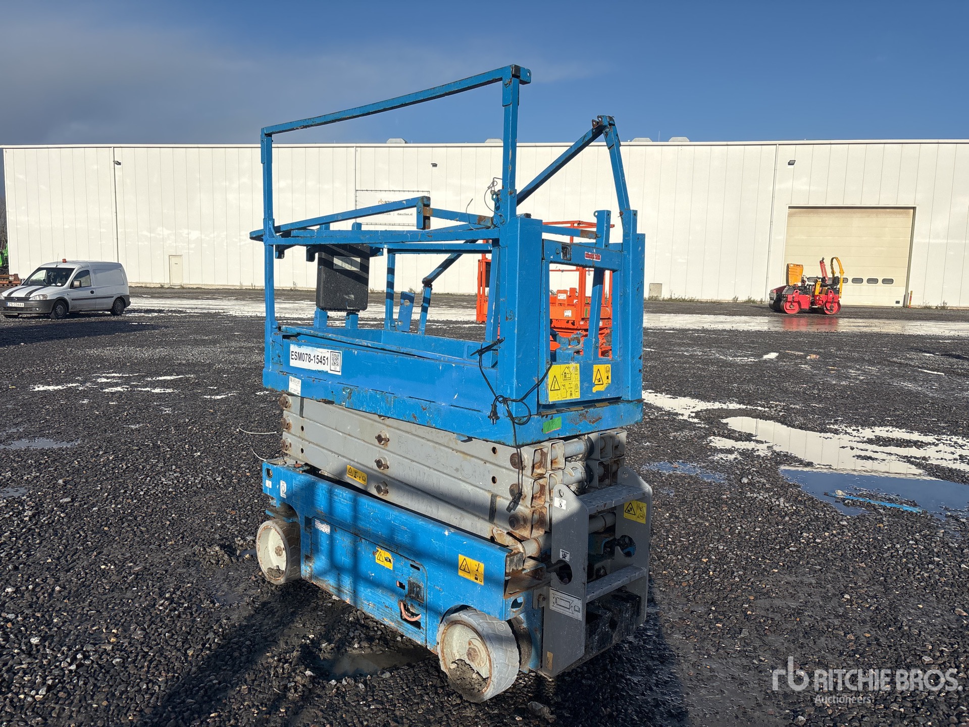 General Appearance with Picture, Left Rear Corner