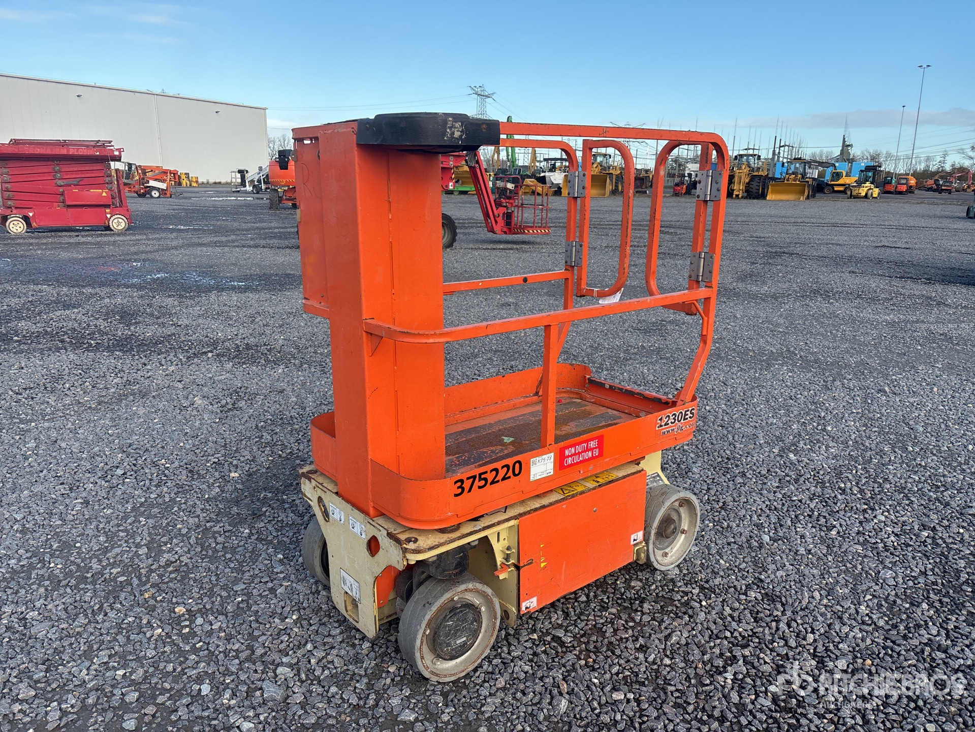 General Appearance with Picture, Left Front Corner