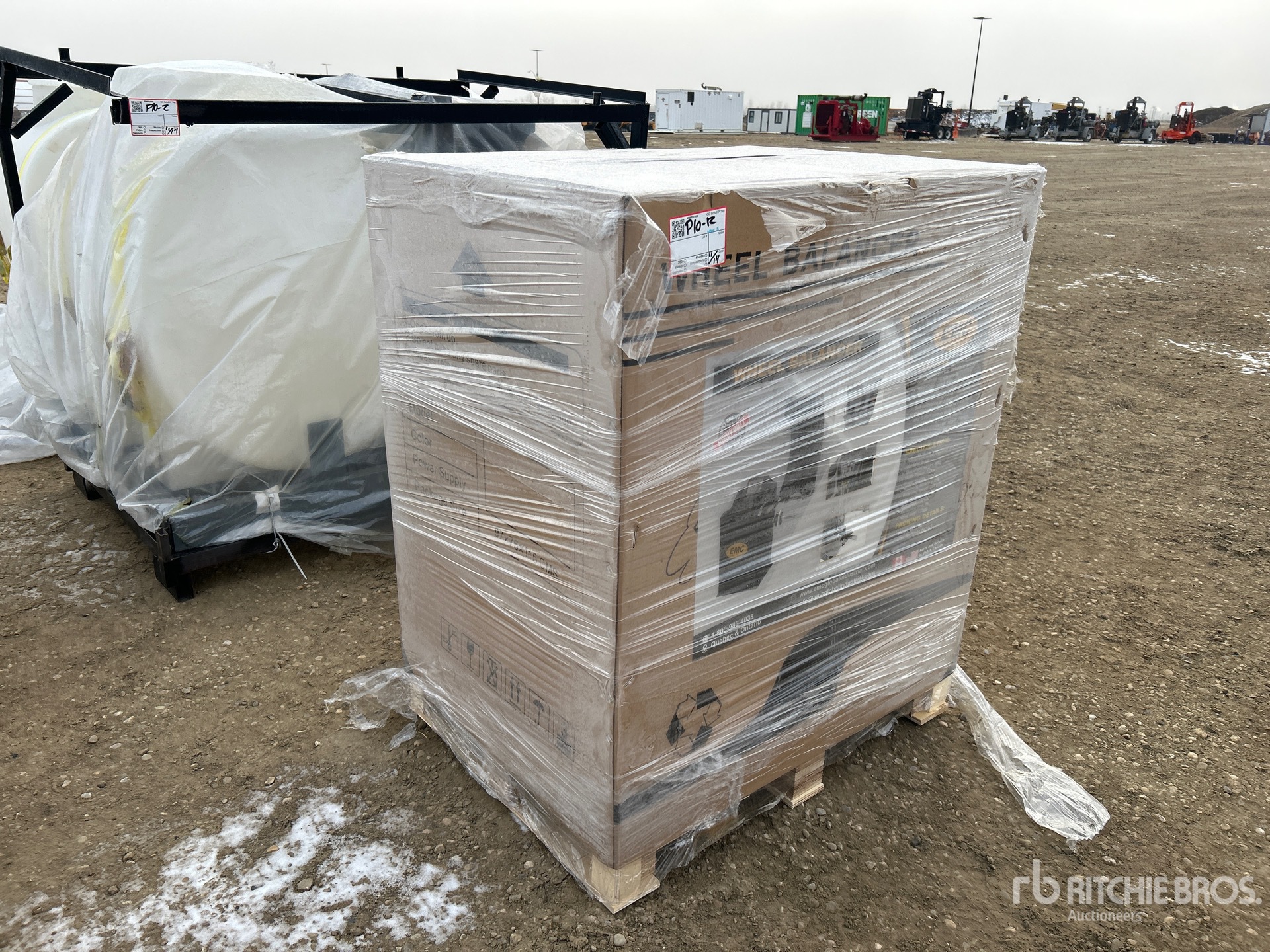 General Appearance with Bild, Ecke vorne rechts