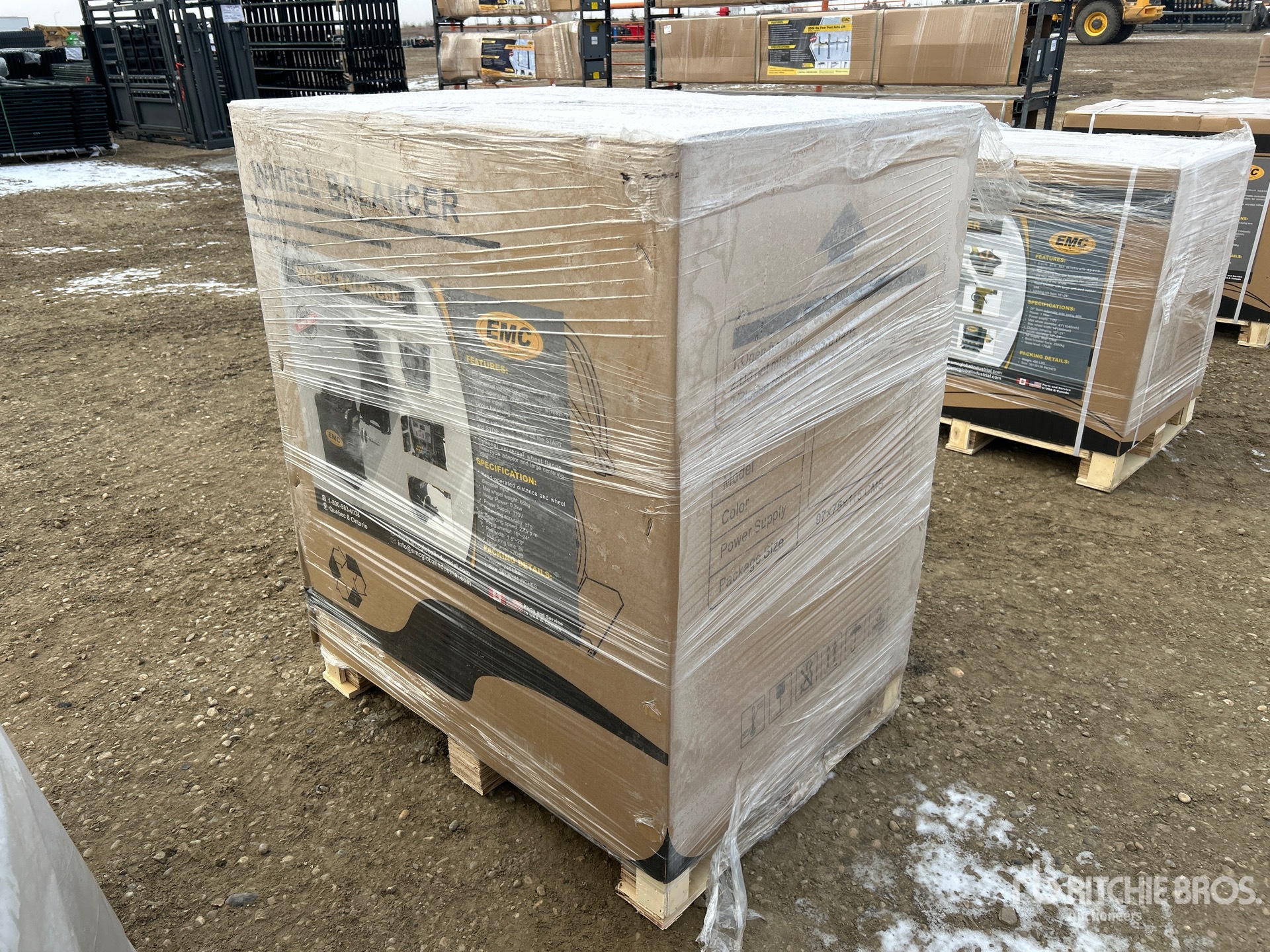 General Appearance with Bild, Ecke hinten rechts