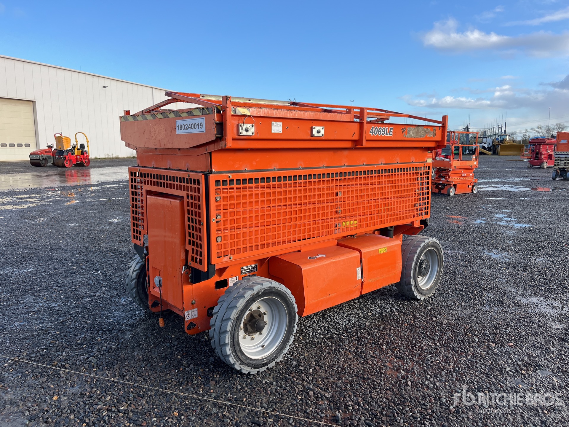 General Appearance with Image, coin avant gauche