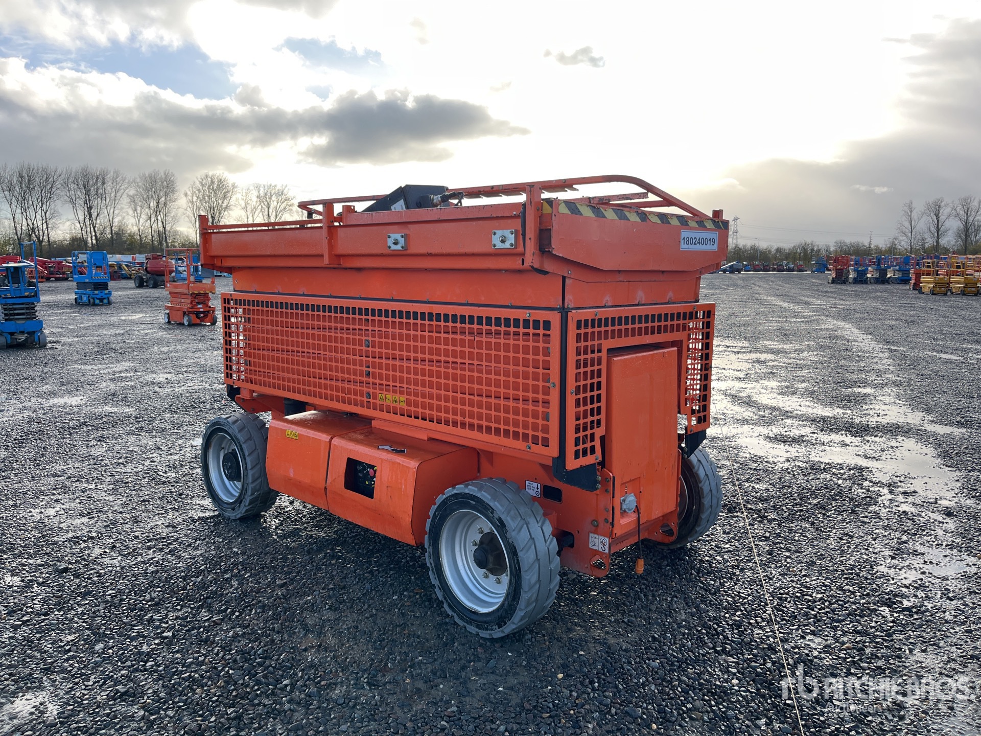 General Appearance with Image, coin avant droit