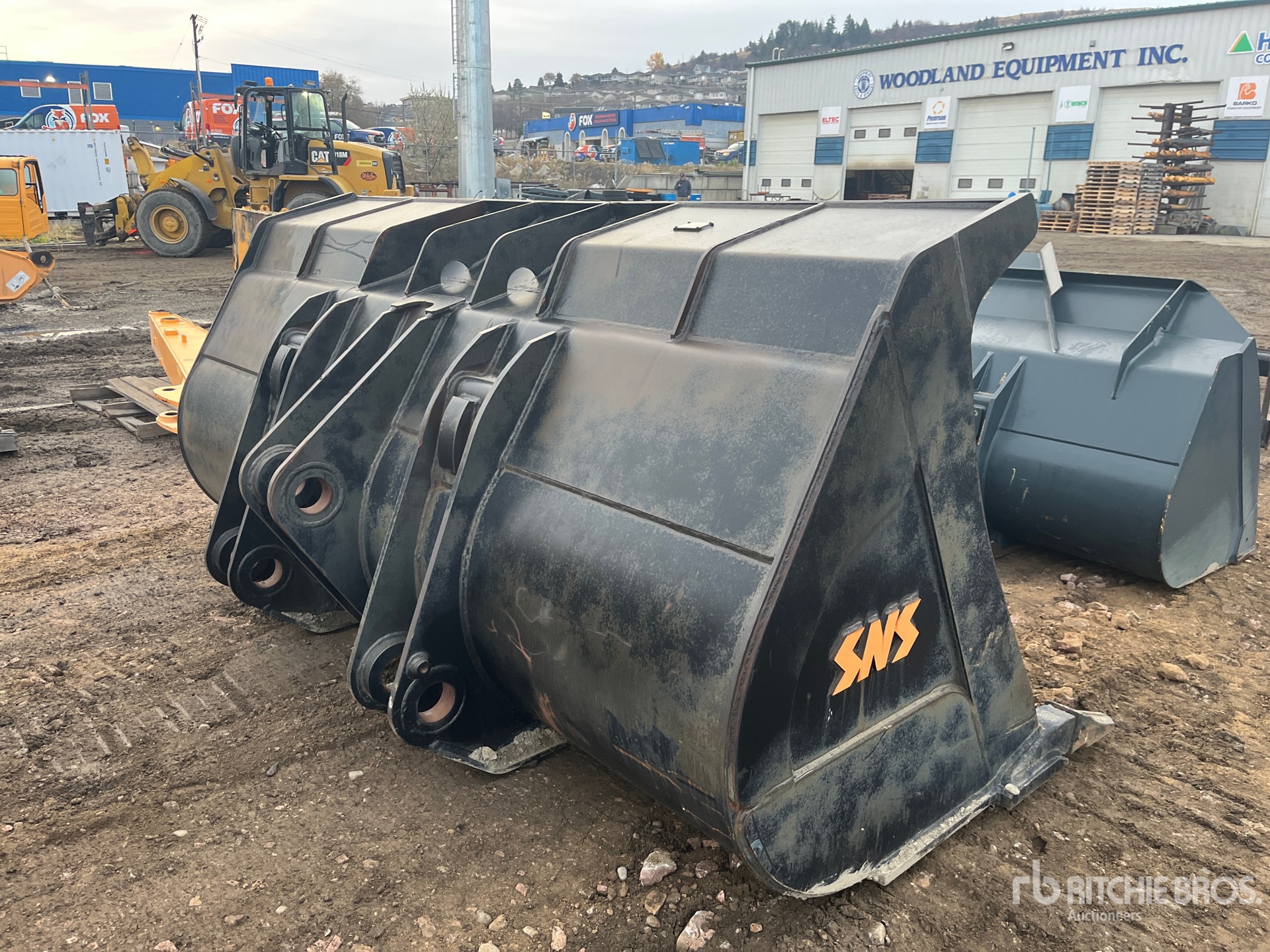 General Appearance with Bild, Ecke hinten rechts