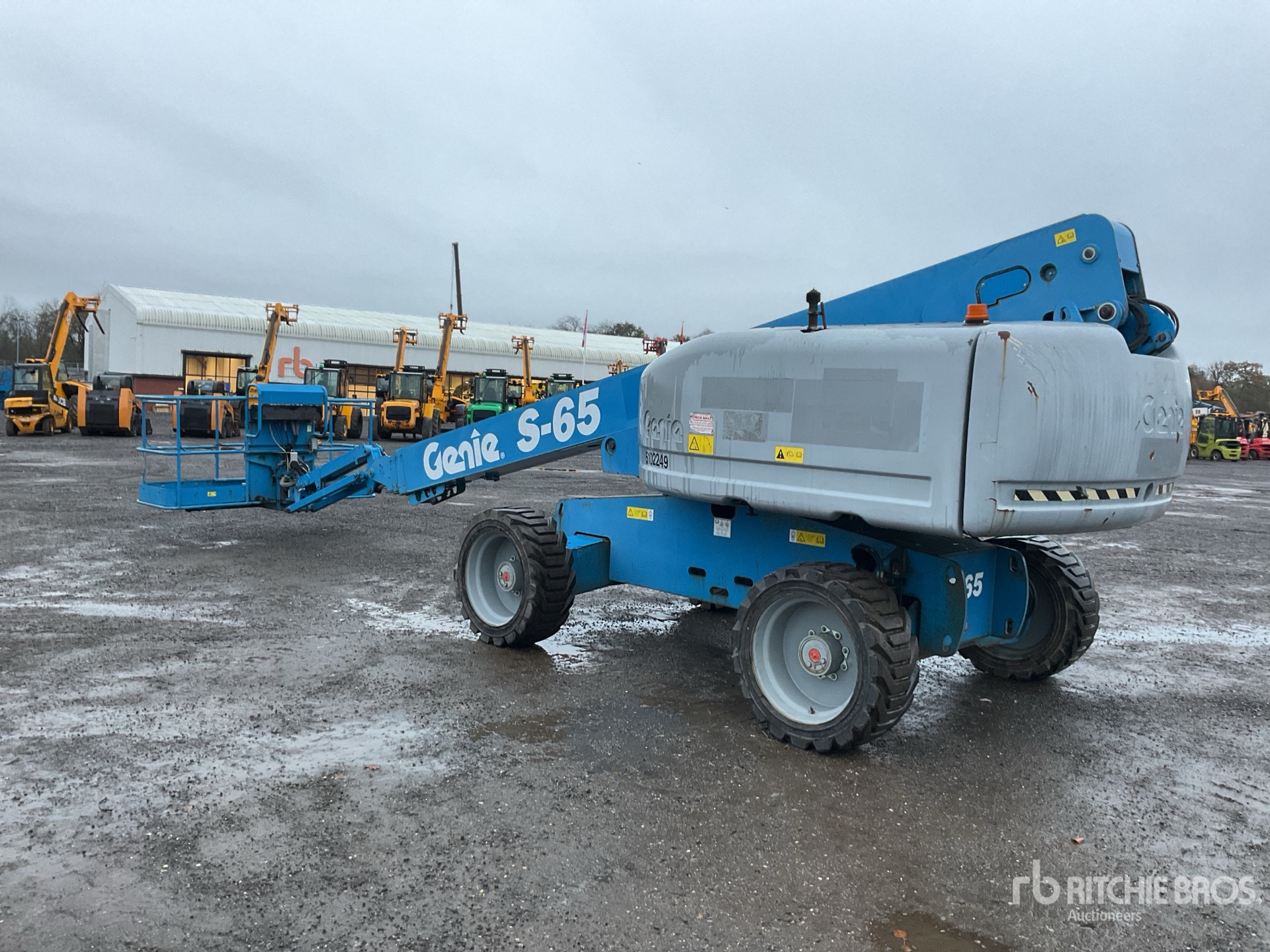 General Appearance with Picture, Left Rear Corner