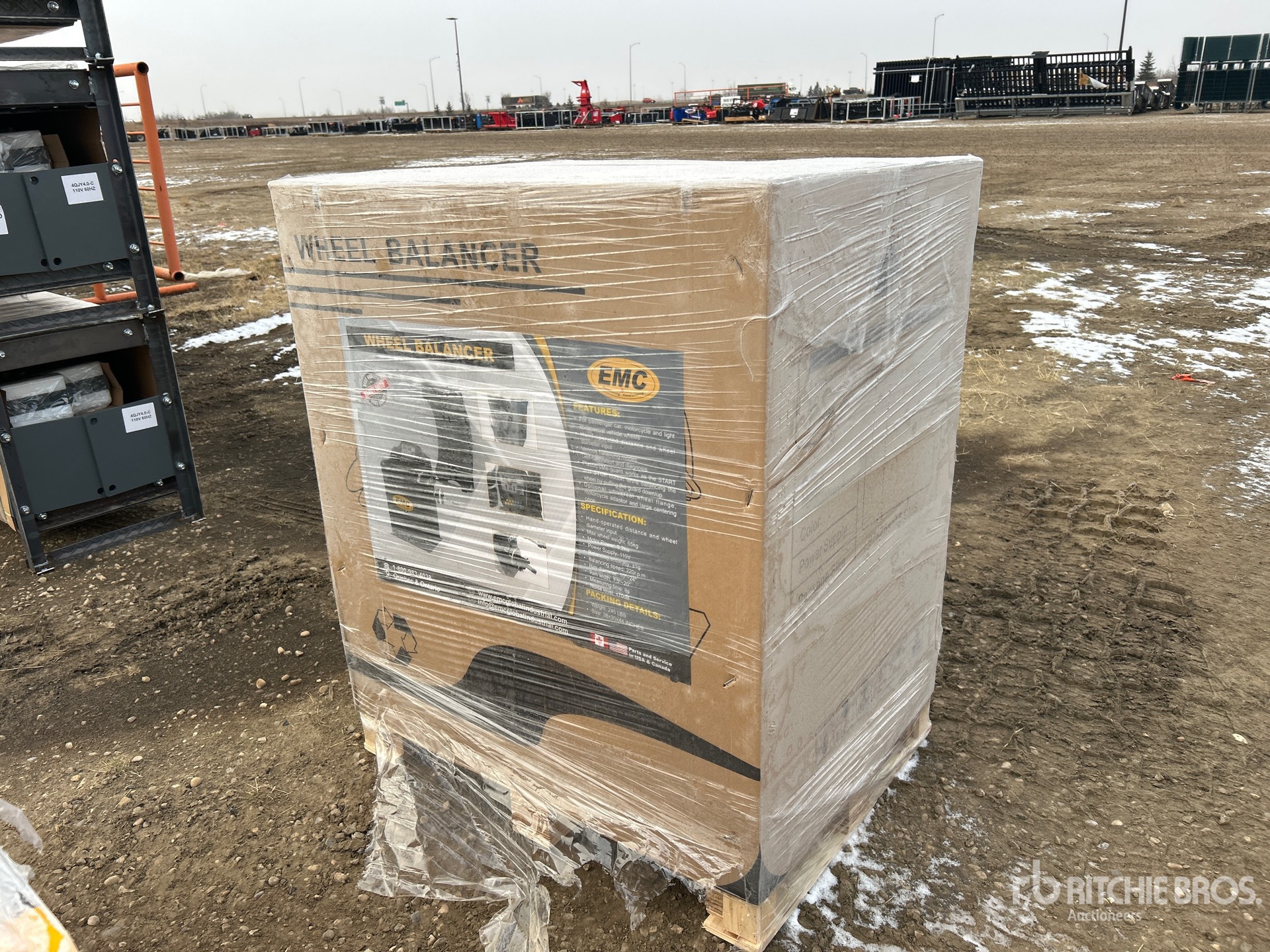 General Appearance with Bild, Ecke hinten rechts