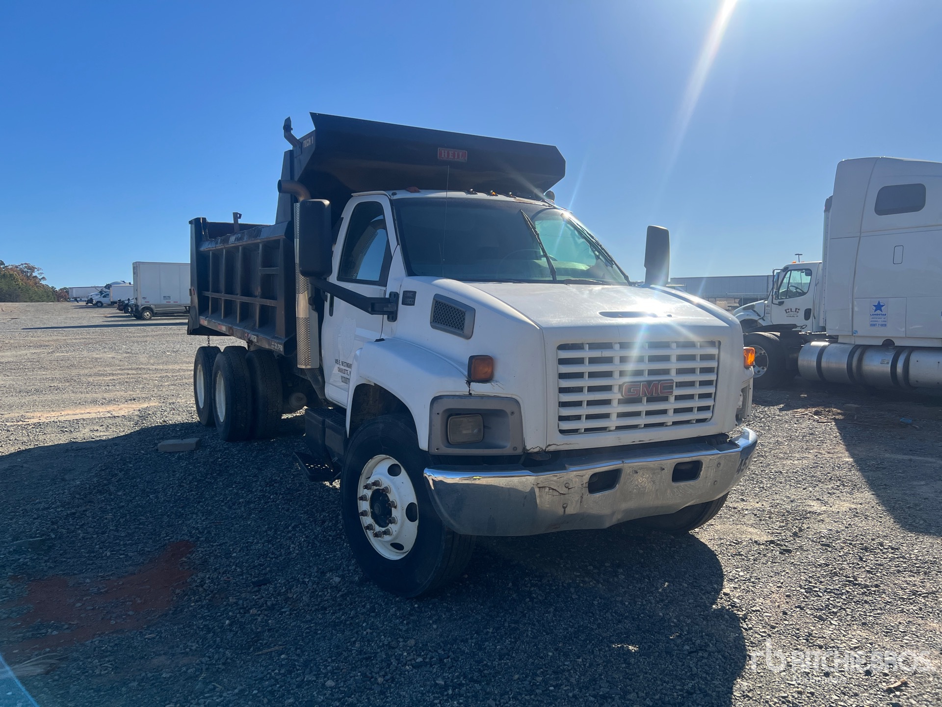 General Appearance with Foto, angolo anteriore destro