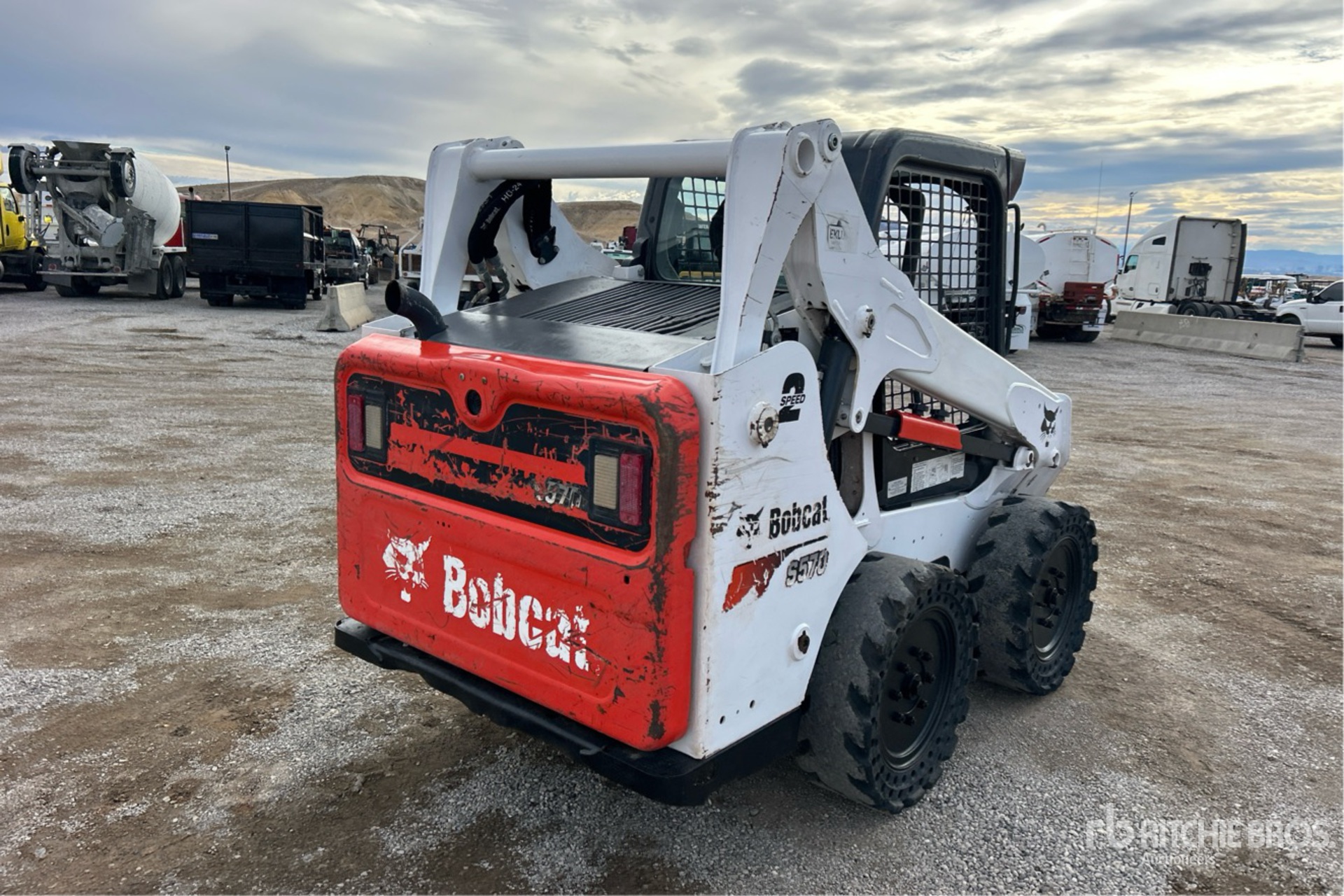 General Appearance with Picture, Right Rear Corner