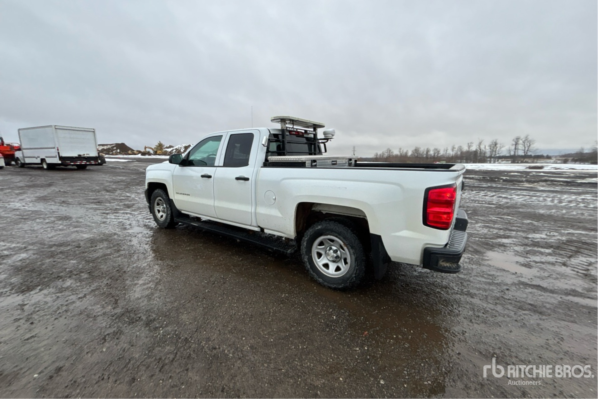 General Appearance with Bild, Ecke hinten links